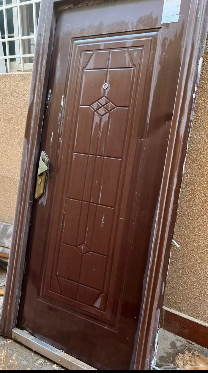 باب شقة رئيسي 0