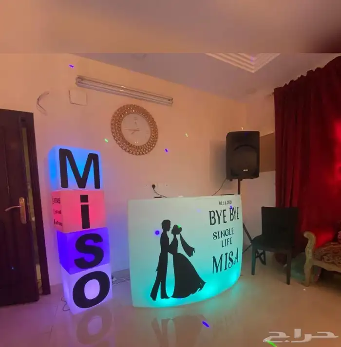 مكعبات مضئيه وطولات مضيئه وكراسي للبيع 2