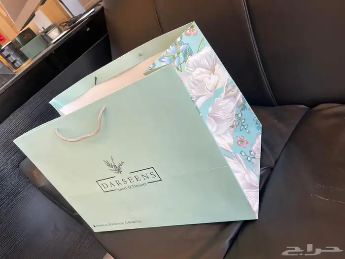 طباعه منيوهات اظرف فواتير استكر لاصق كروت اكياس هدايا شرايط 4