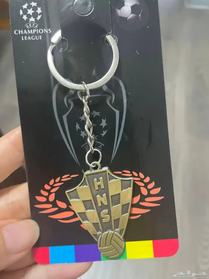 ميدالية مفاتيح الاندية والمنتخبات 24