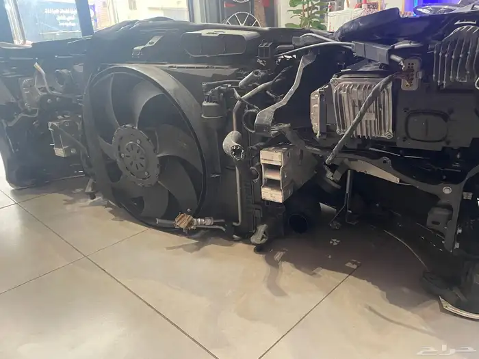واجهة مرسيدس CLS 400 5