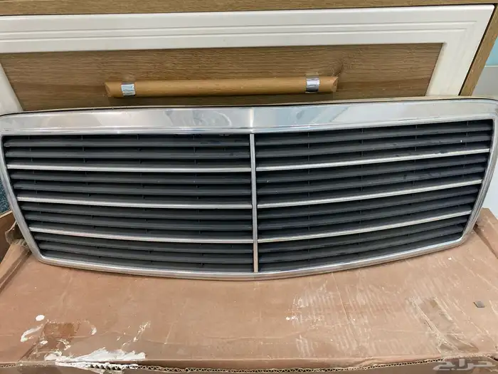 شبك مرسيدس شبح اصلي( تم البيع) 0