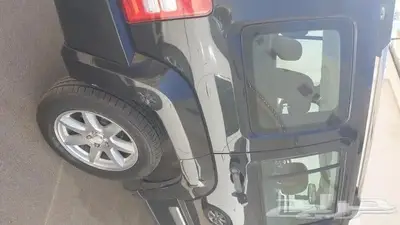 سيارة جيب شيروكى مخزون منذ 7 سنوات 2