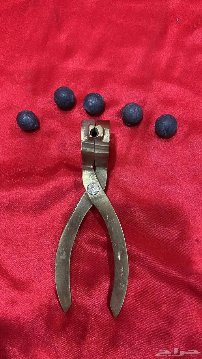 قطع تراثيه منوعه للبيع 3