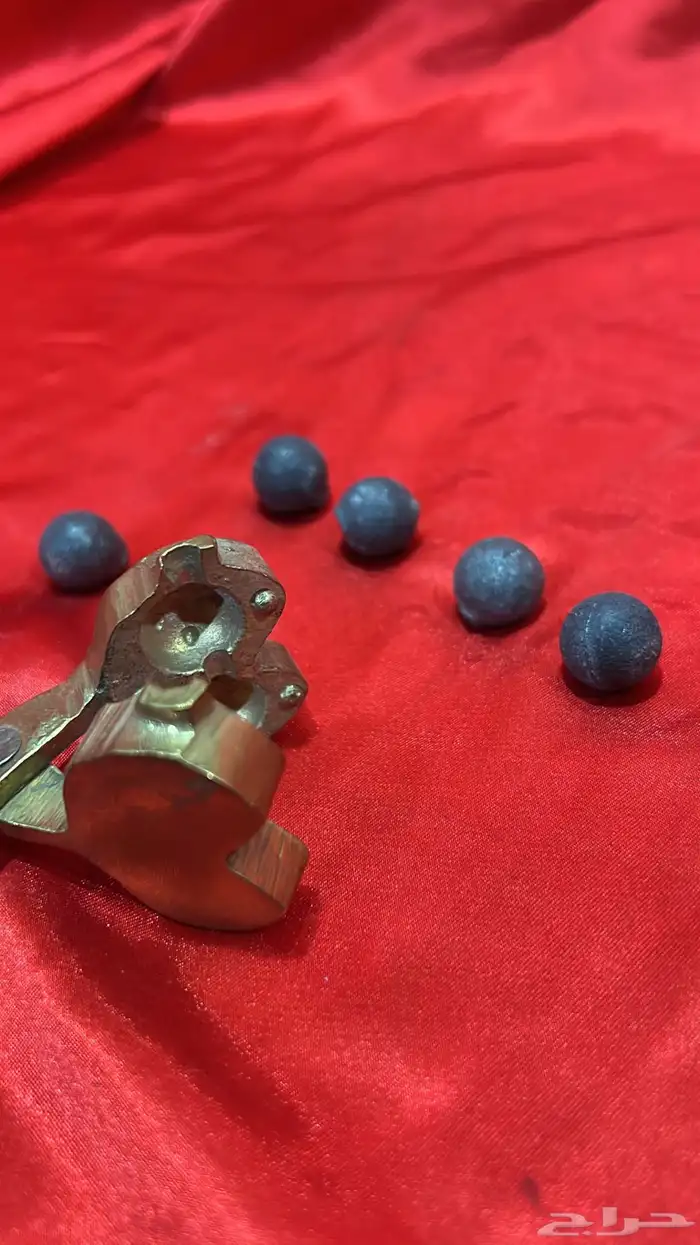 قطع تراثيه منوعه للبيع 4