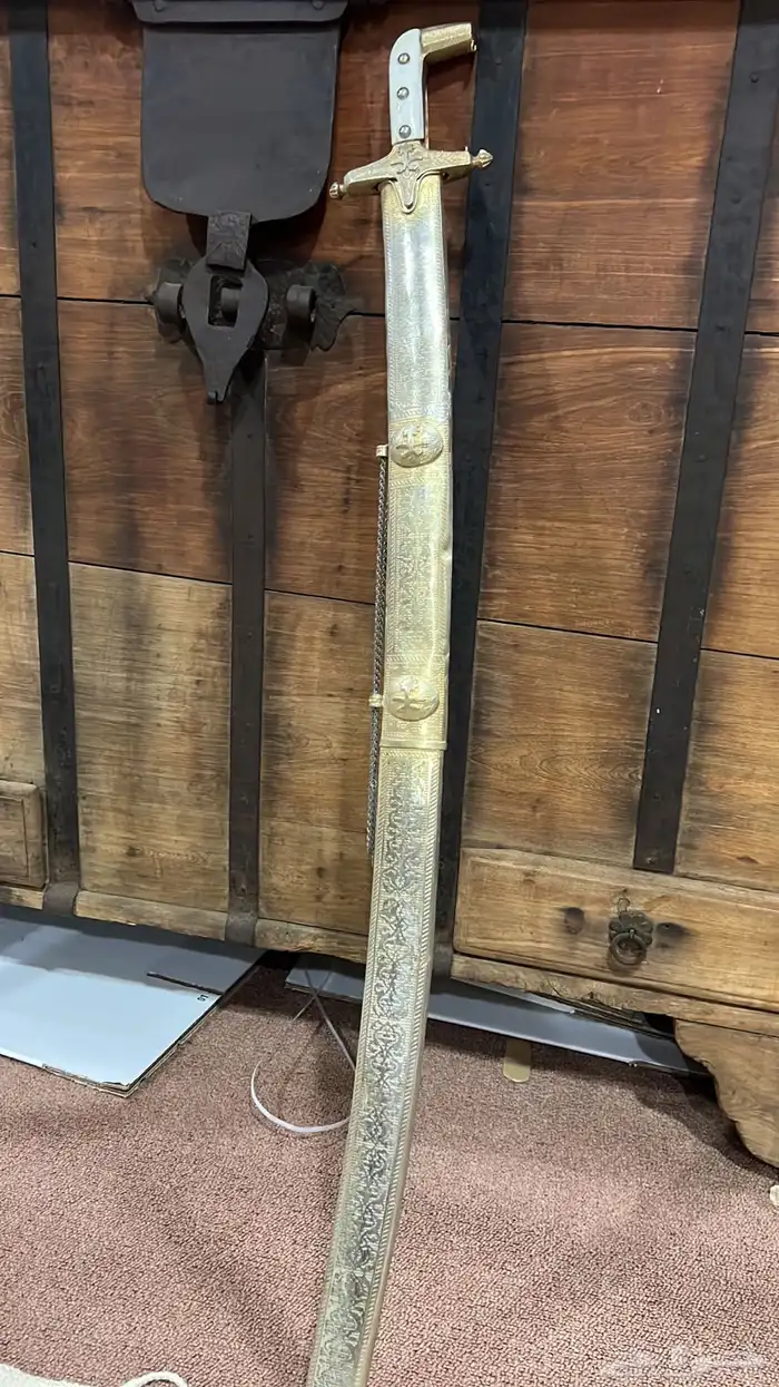 قطع تراثيه منوعه للبيع 25