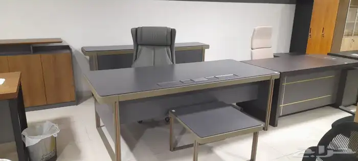 office furniture. shop 9