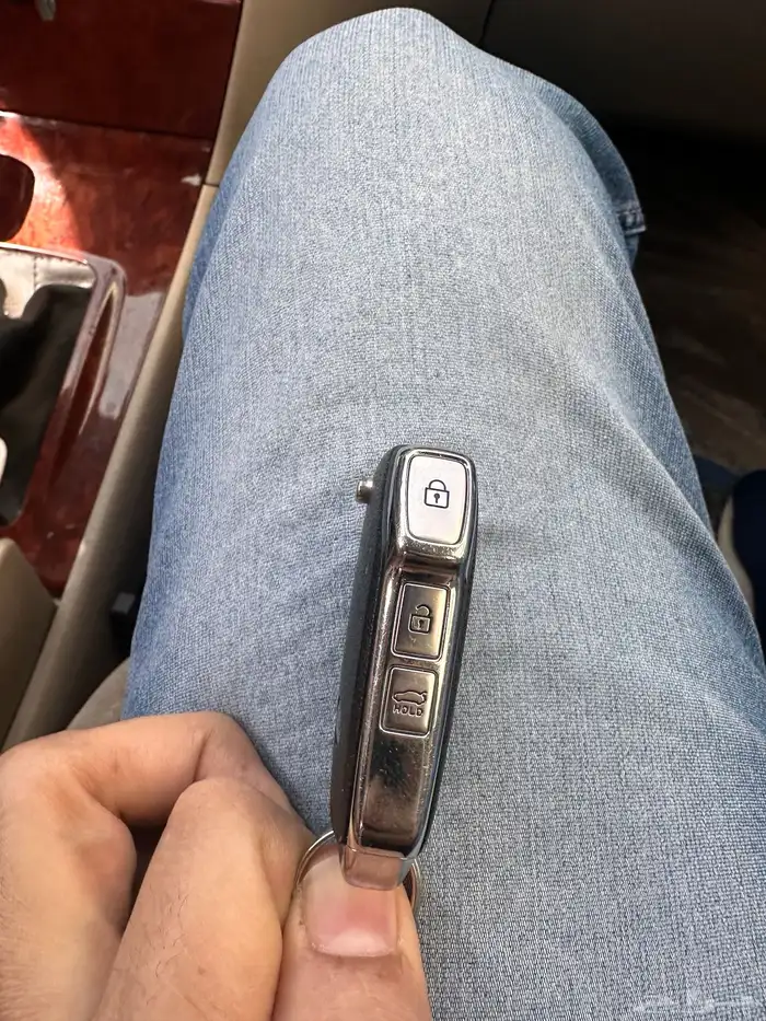 مفتاح ريموت لأغلب سيارات كيا 5