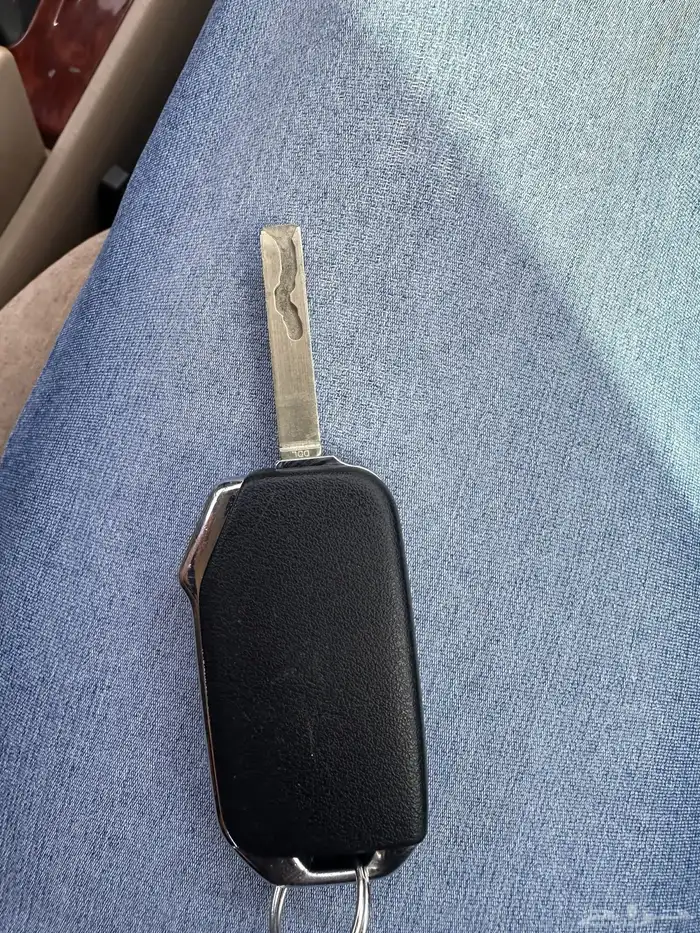 مفتاح ريموت لأغلب سيارات كيا 10