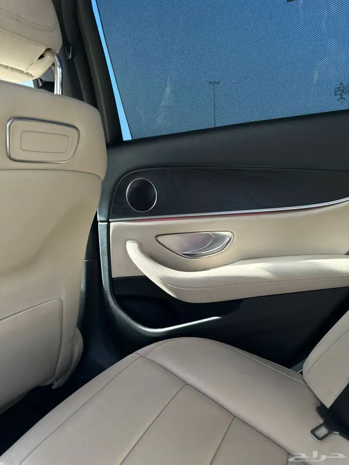 مرسيدس E300 موديل 2018 7