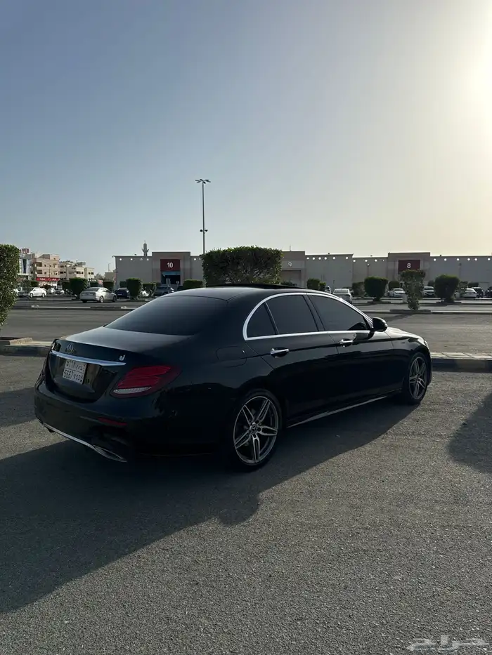 مرسيدس E300 موديل 2018 1