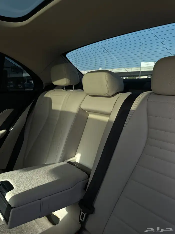 مرسيدس E300 موديل 2018 4