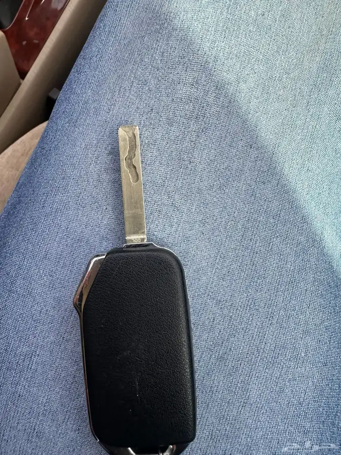 مفتاح ريموت لأغلب سيارات كيا 9