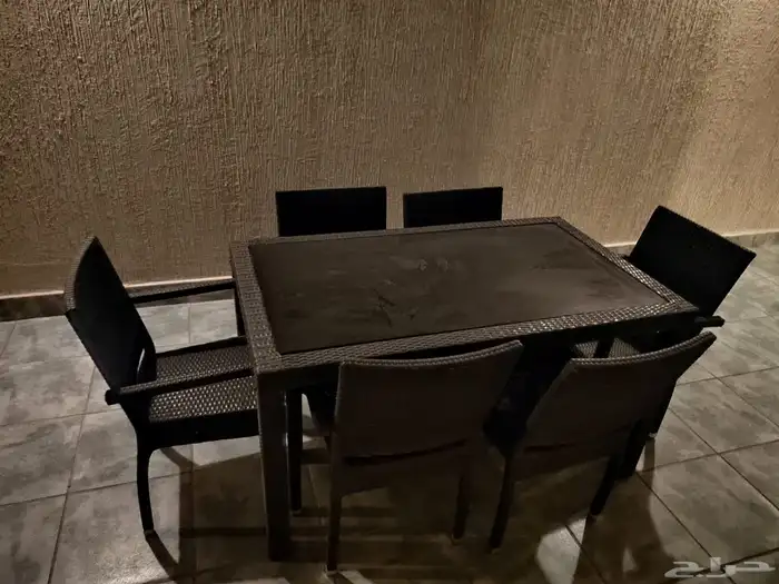 طاولة للبيع 3