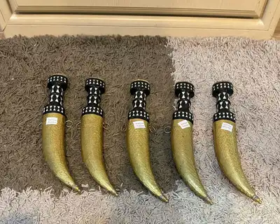 خناجر مجدلاني 1