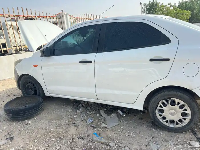 بيع قطع غيار سياره فورد فيجو 2