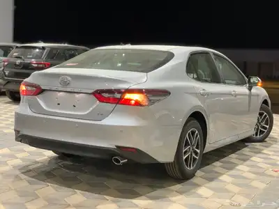 تويوتا كامري LE مطور بنزين 2024 1