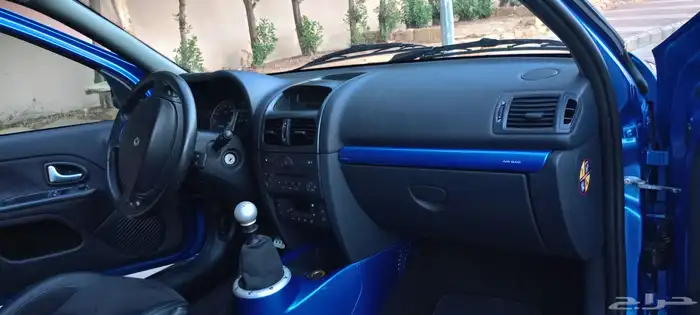 رينو كليو V6 8