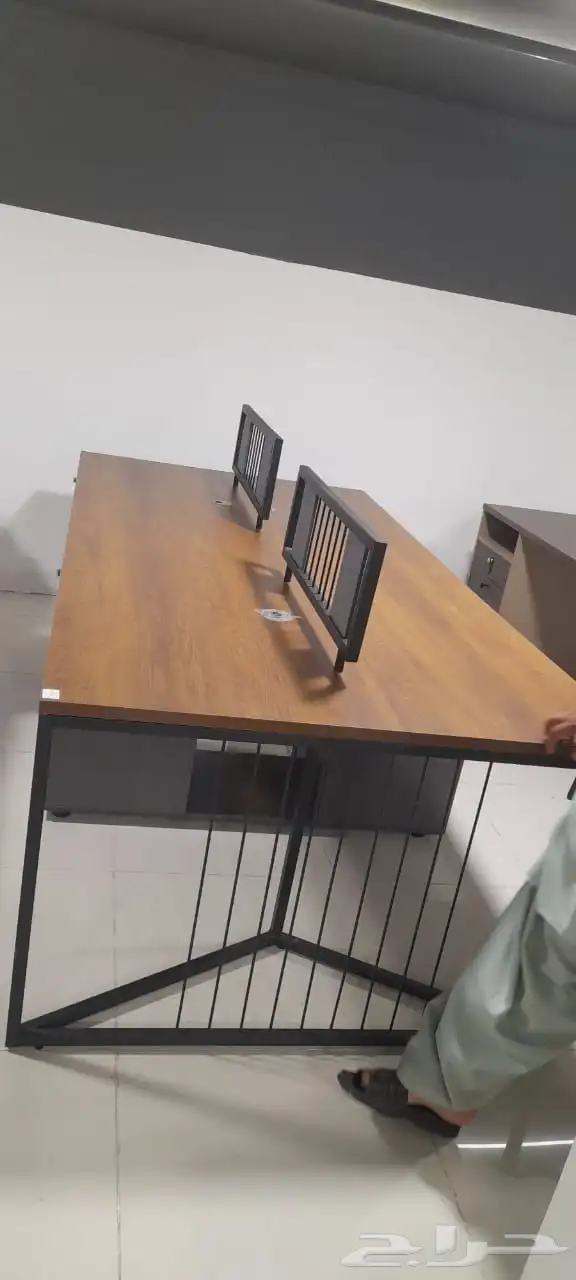 office furniture. shop 13