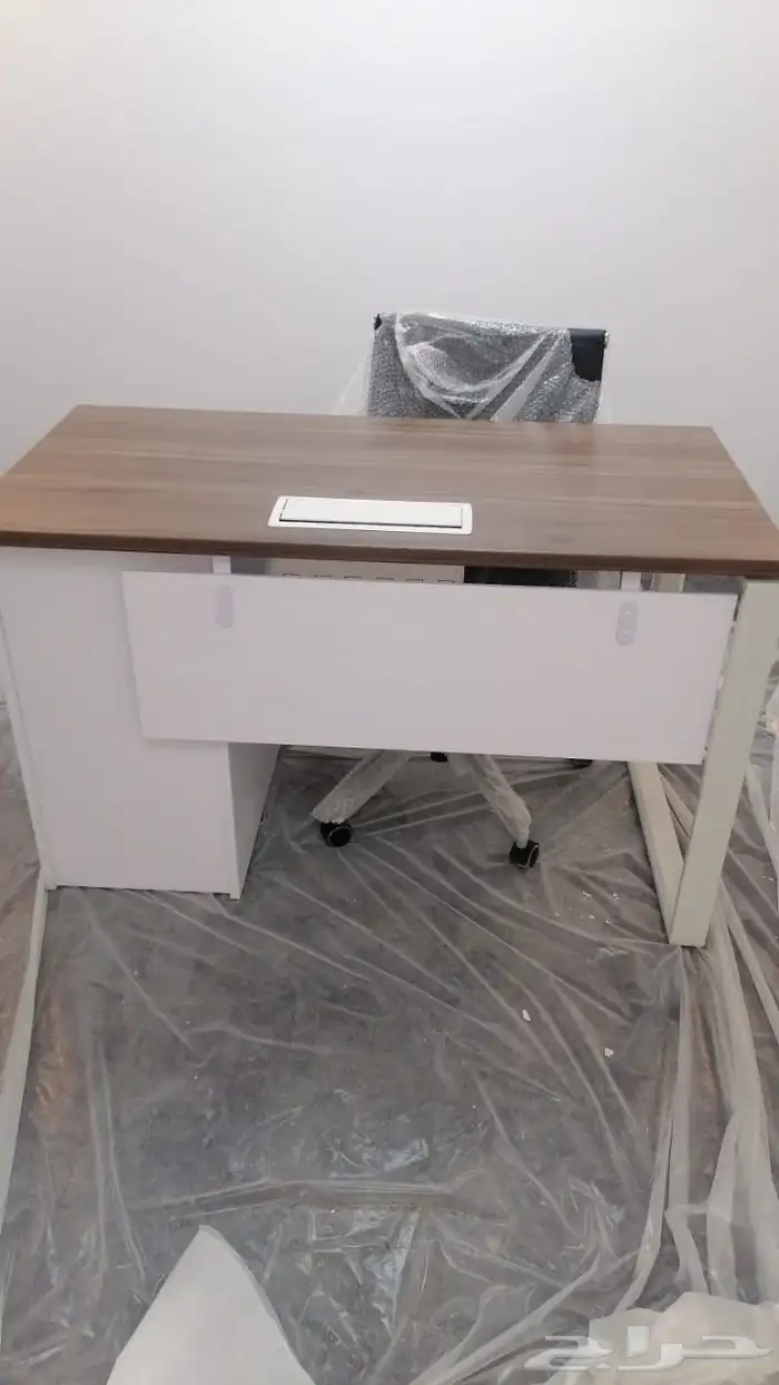 office furniture. shop 43