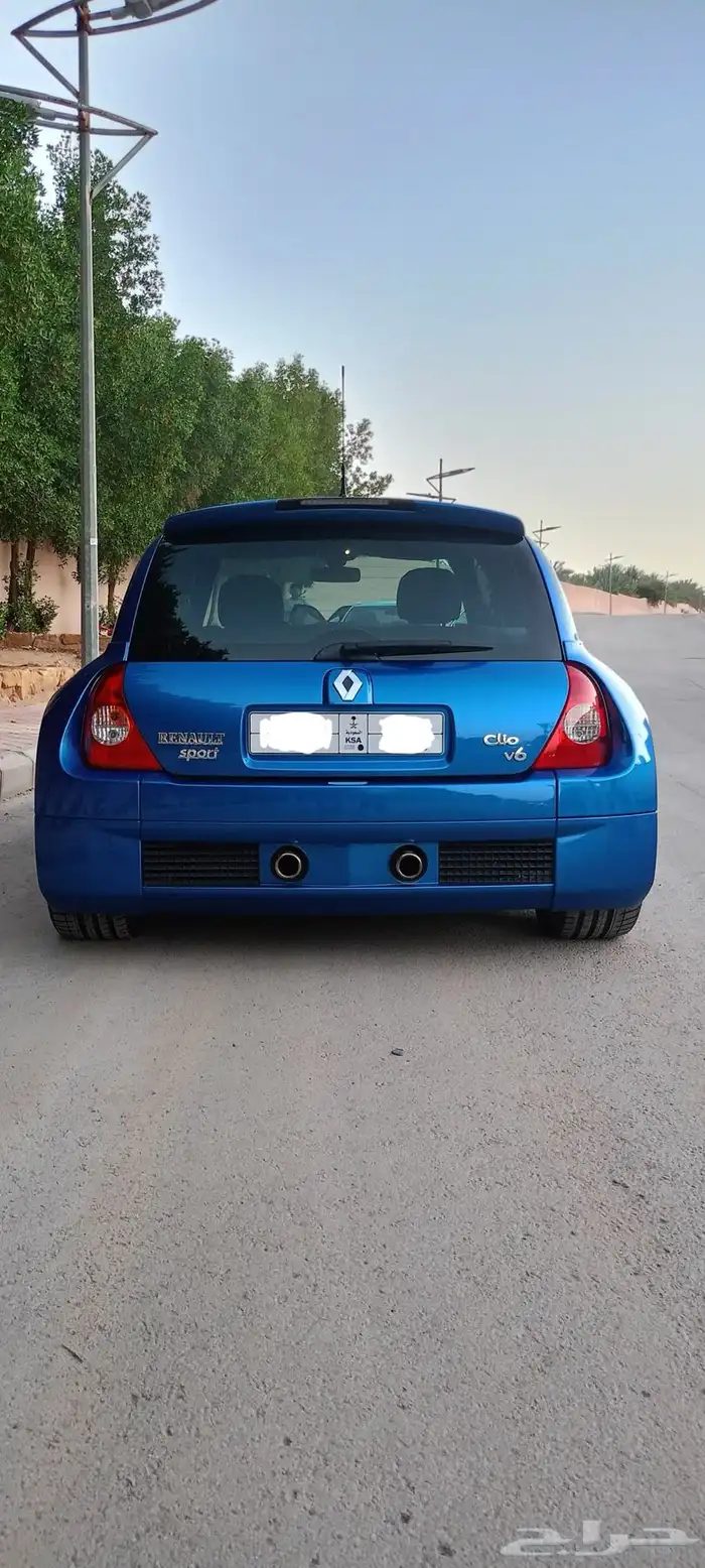 رينو كليو V6 4