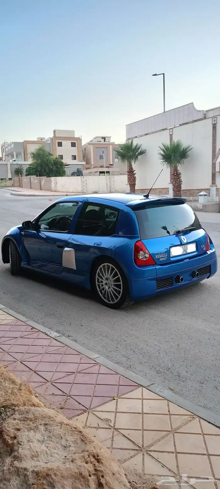 رينو كليو V6 3