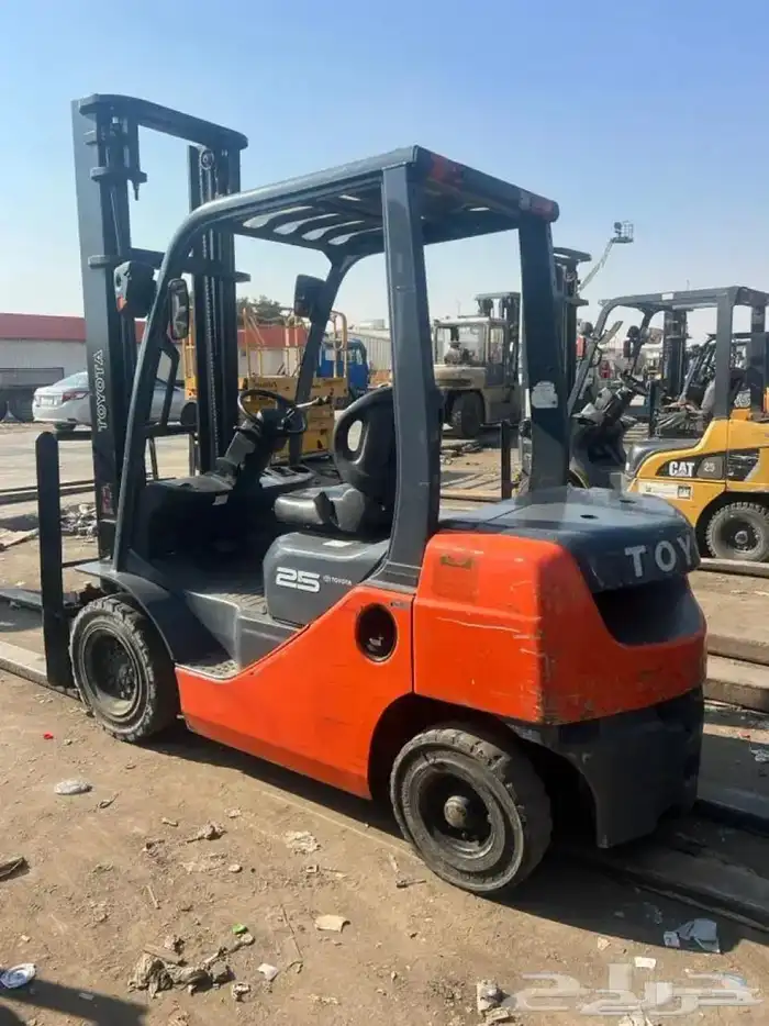 رافعة شوكية للايجار فوركلفت للايجار تاجير رافعة ايجار رافعة 11