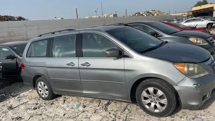 هوندا اوديسي قطع غيار فقط السياره في البحرين 15