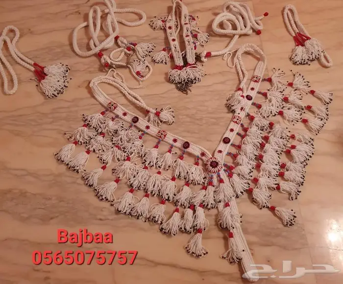 تم البيع زينة خيل صوف طبيعي مطعمه بالخرز والصدف مكونه 2