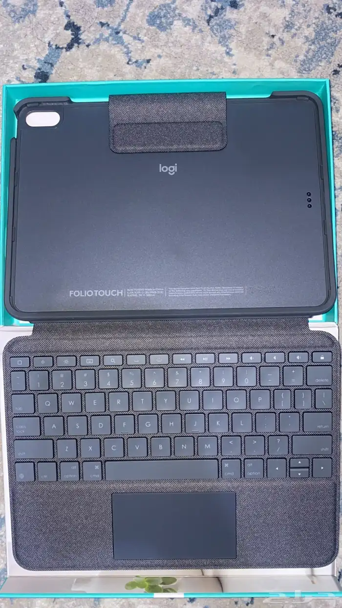 كفر كيبورد ( ايباد اير الجيل الخامس والرابع ) من لوجيتك 4