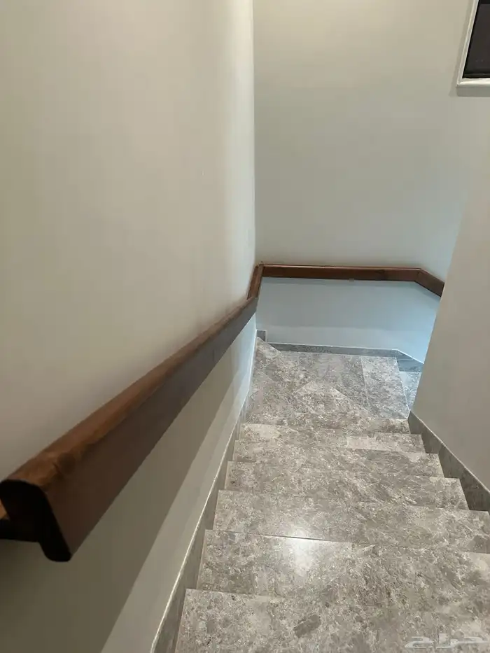 دربزين مسكة درج اثاث ديكورات منجرة حدادة 0