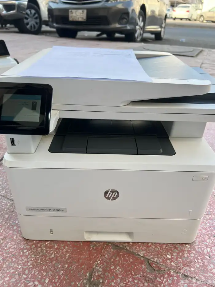 طابعة ليزر اسود مستعمله 600 ريال 0