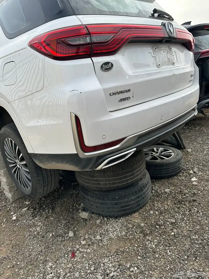 قطع غيار جميع السيارات تشليح 2