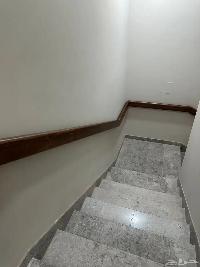 دربزين مسكة درج اثاث ديكورات منجرة حدادة 1