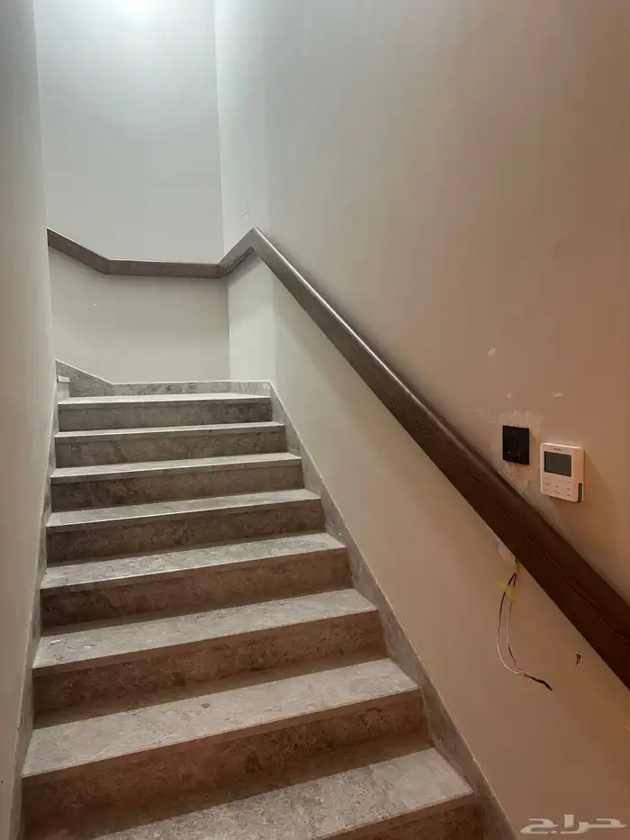 دربزين مسكة درج اثاث ديكورات منجرة حدادة 2