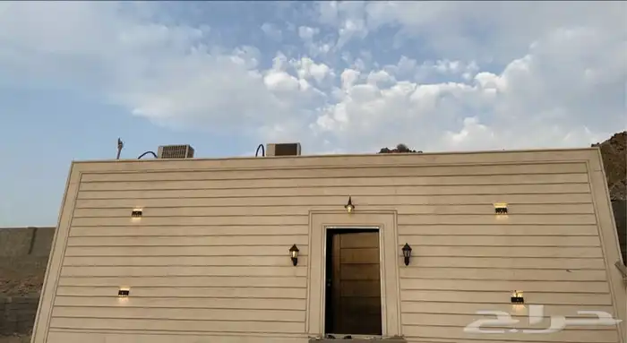 استراحة ف حي جوعرانه النجمه خلف مسجد الميقات للبيع السعر300 8