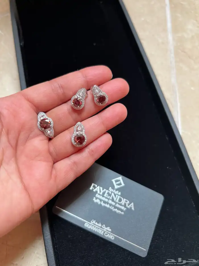 طقم فضه مطلي ذهب أبيض 0