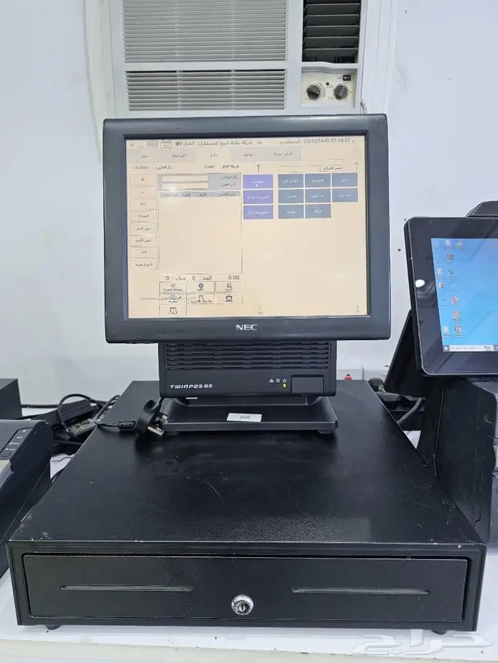 كاشير مطعم 15