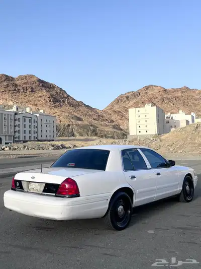 فورد بوليسي. تم البيع. 1