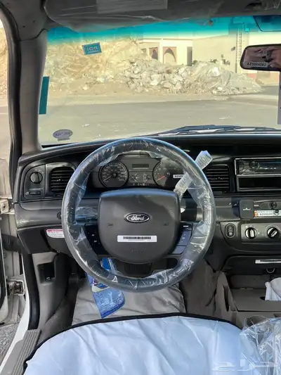 فورد بوليسي. تم البيع. 28