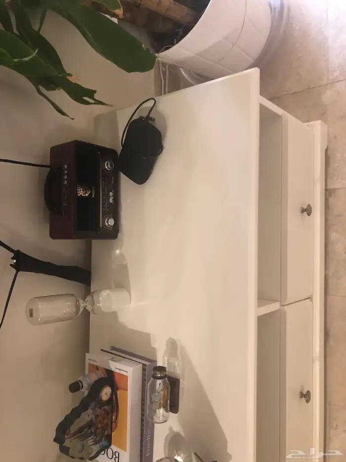 طاولة تي في Ikea Liatorp شبه جديدة 3