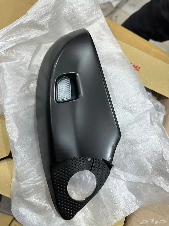 اناره تحت المرايه برادو اصلي وكاله 2010 2023 4