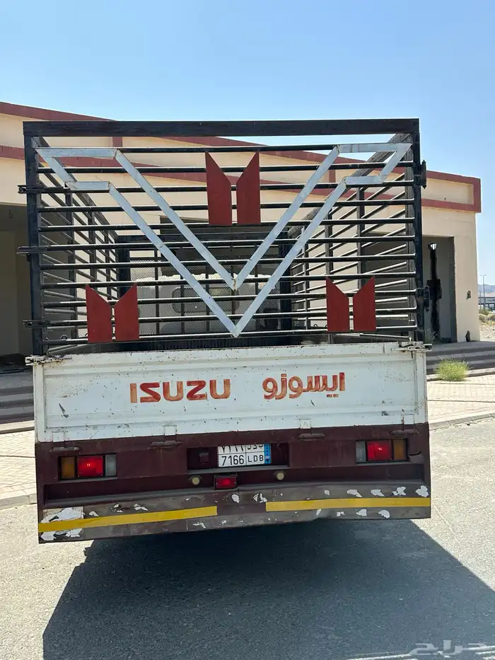 ايسوزو دينا 4طن سوبر جامبو شاص طويل 4.95مترالموديل 2017باخش 8