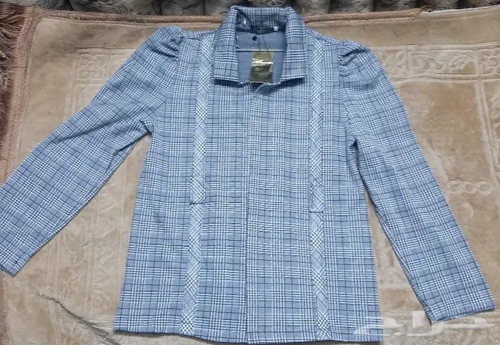مجموعه ملابس واحذيه و ازياء بنوتيه ونسائيه متنوعه وجديده 0