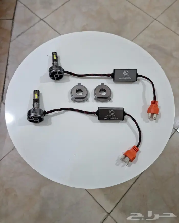 أنوار LED للسيارات مستعمل نظيف 1