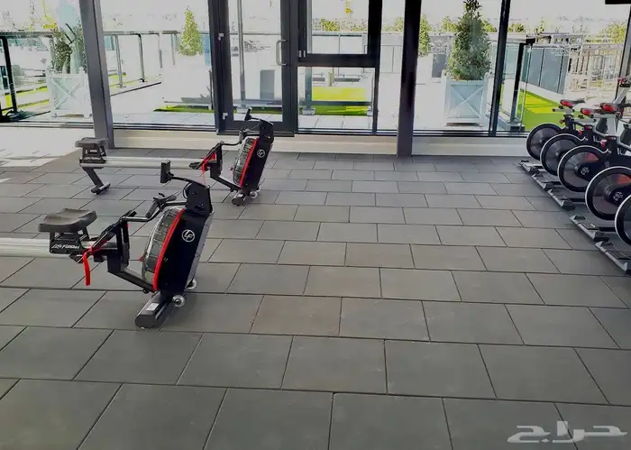 الأرضيات الرياضية 8