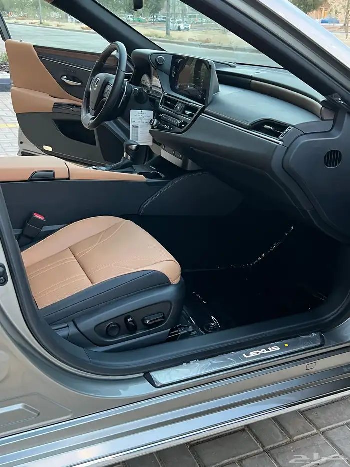 لكزس ES350 جديد 2023 (( مباع )) 32
