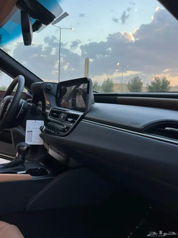لكزس ES350 جديد 2023 (( مباع )) 35