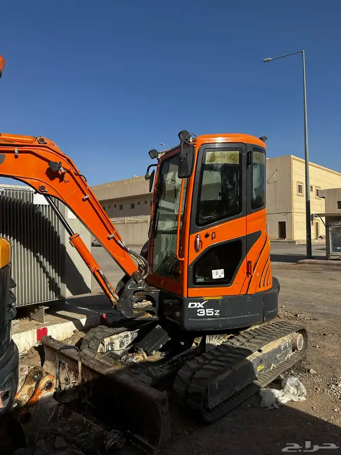 للايجار بوكلين صغير 3 5 ton small excavator for rent 1