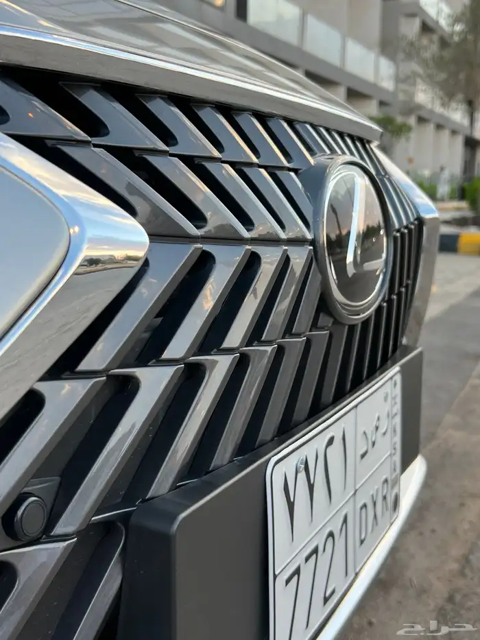 لكزس ES350 جديد 2023 (( مباع )) 11
